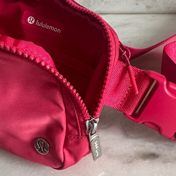 Lululemon Athletica Pink Belt Bag - Picture 7 of 7